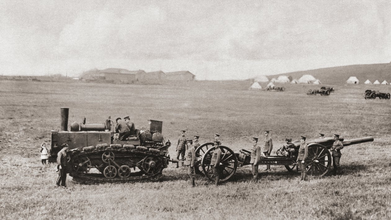 En larvehjulstraktionsmotor tegner en britisk tung pistol under Første Verdenskrig, fra 