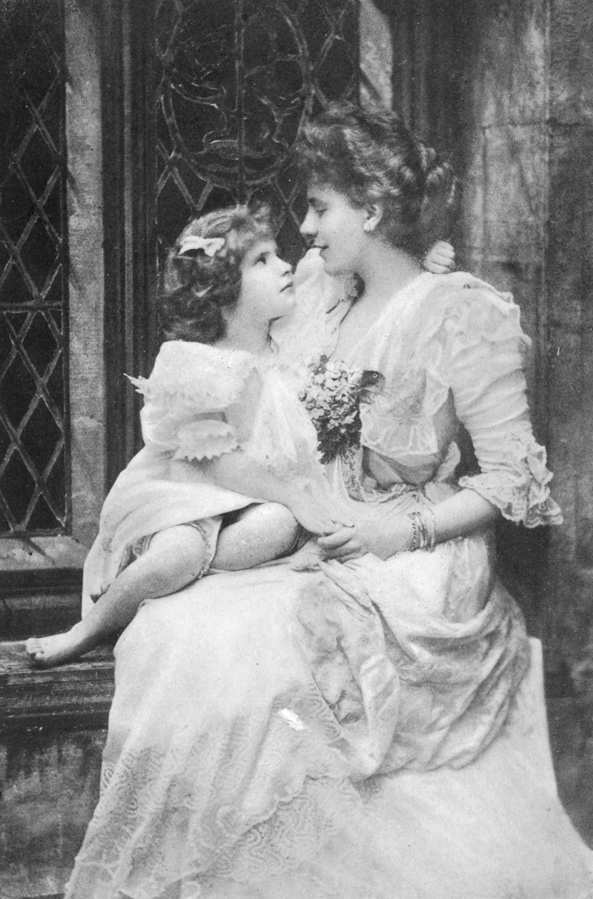 Alice Keppel med sin datter Violet Trefusius, 1905 af English Photographer