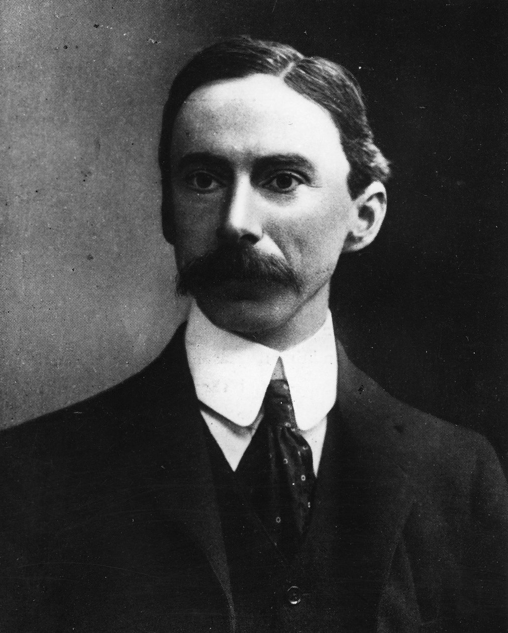 Bertrand Russell, opstillet som kandidat til Wimbledon under mellemvalget i 1907 af English Photographer