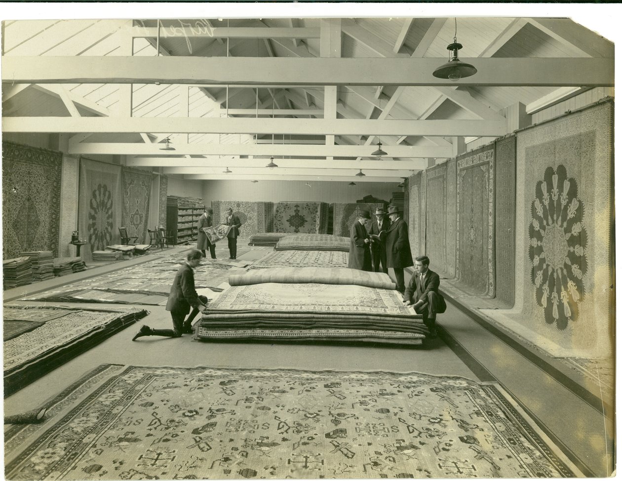 Carpet Trades hovedudstillingslokale, 1923 af English Photographer