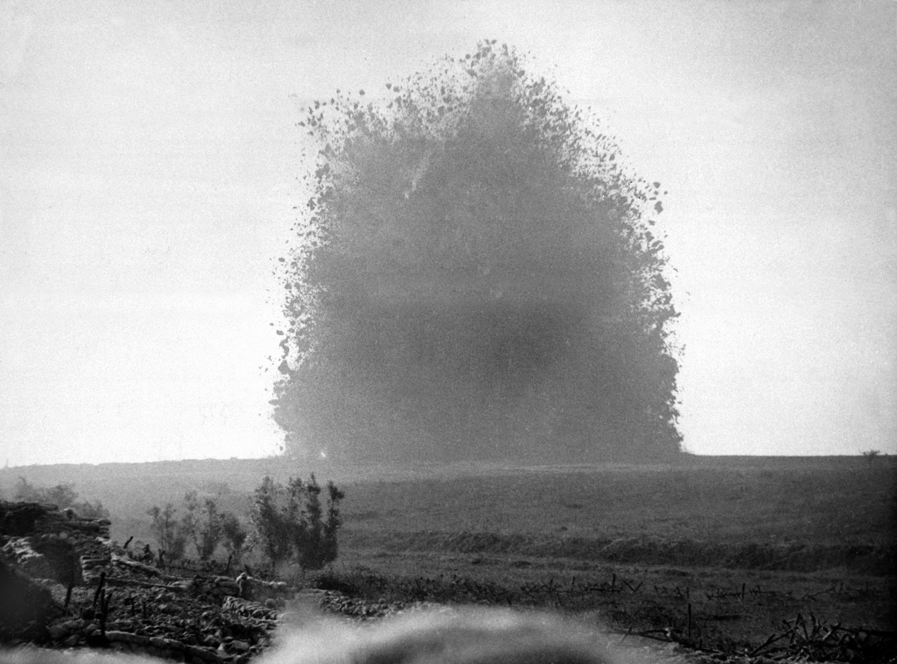 Detonation af en mine af English Photographer