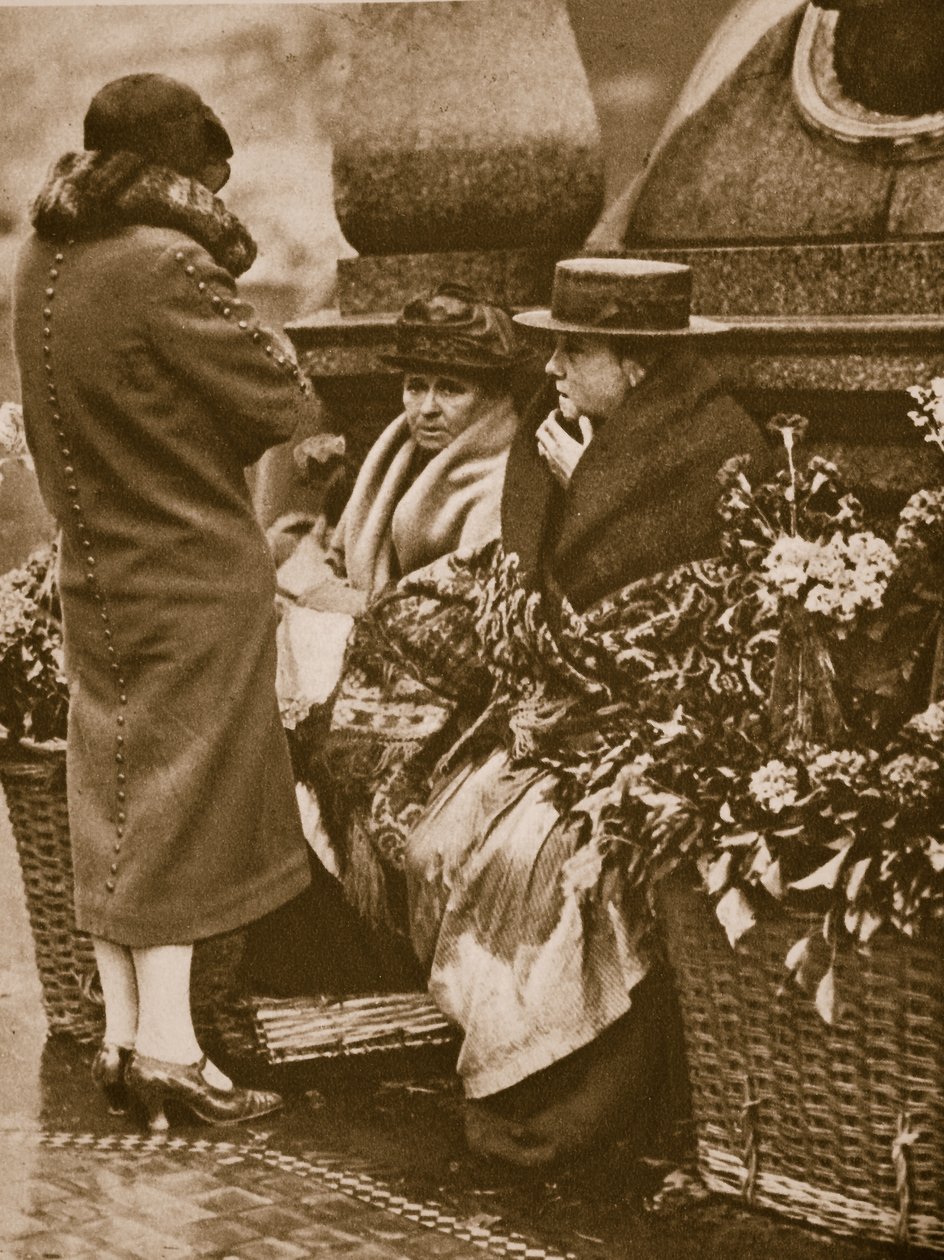 Blomstersælgere samles og chatter på Piccadilly Circus (sepia-billede) af English Photographer