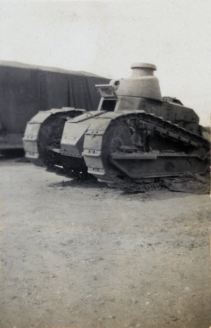 Fransk Renault FT17 tank under kampøvelse på Lulworth-baner, 1919 af English Photographer