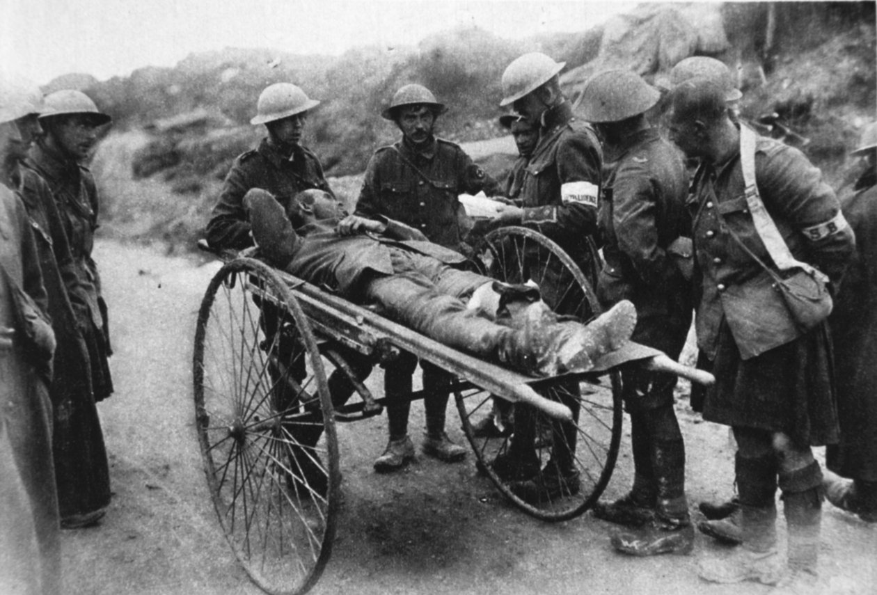 Tyske fanger: en såret mand, der fik sit navn taget fra The Illustrated War News, 26. juli 1916 af English Photographer