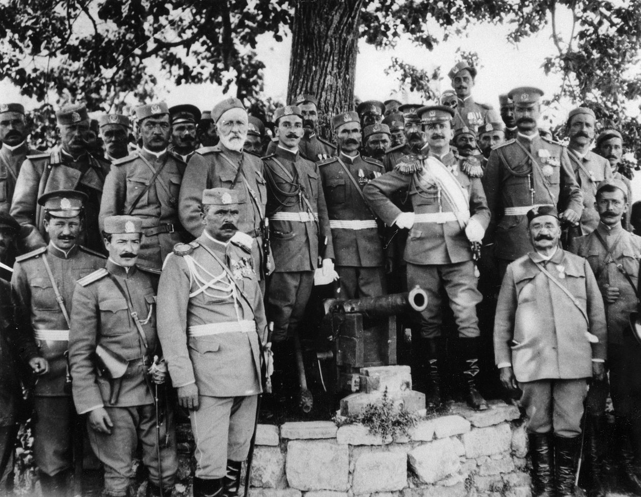 Gruppeportræt i Montenegro, 1913 af English Photographer