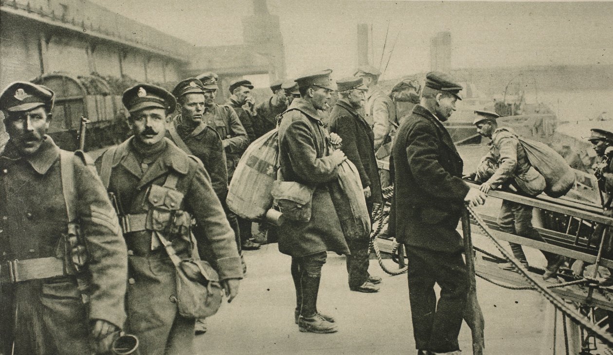 Gunners of the R.F.A. landgang ved Dover efter fire et halvt års krigstjeneste i udlandet, 1919 af English Photographer