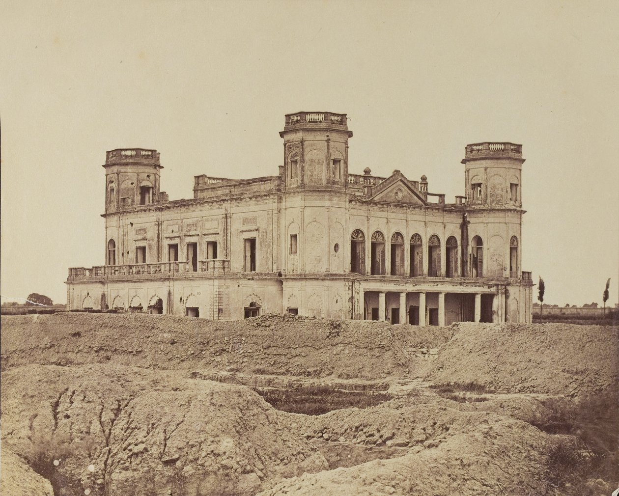 Indisk palads, ca. 1858 af English Photographer
