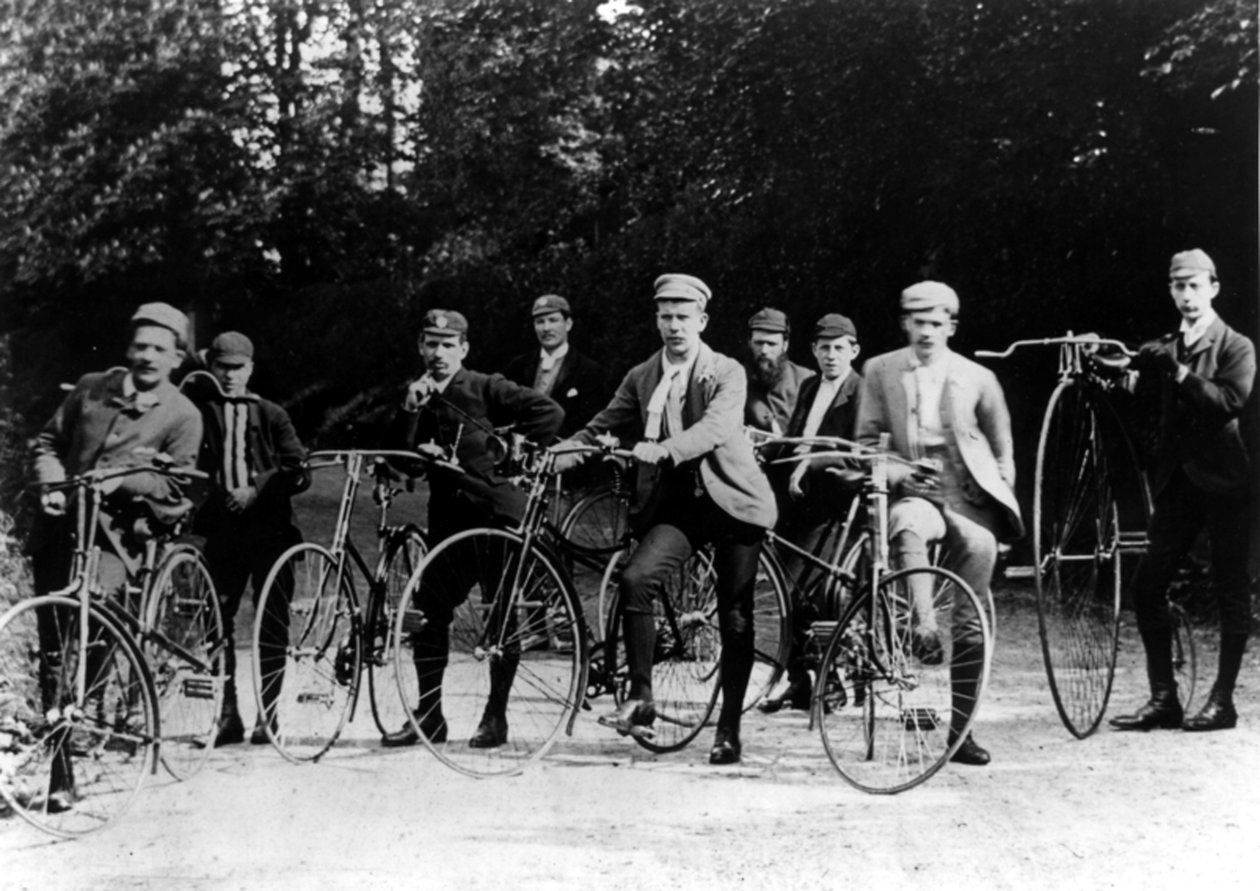 Kidderminster cykelklub, 1890 af English Photographer