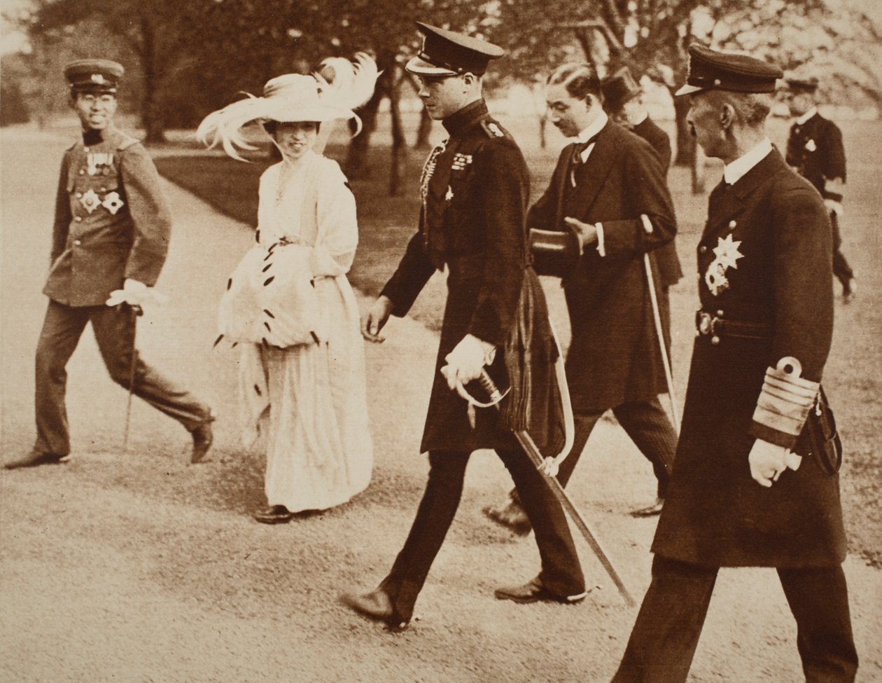 Kong Edward VIII med kejserinden af Japan og kronprinsen i Japan, 1922 af English Photographer
