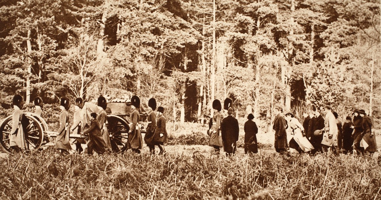 King Georges begravelsesoptog i Sandringham, gennem skoven han elskede, 1936 af English Photographer
