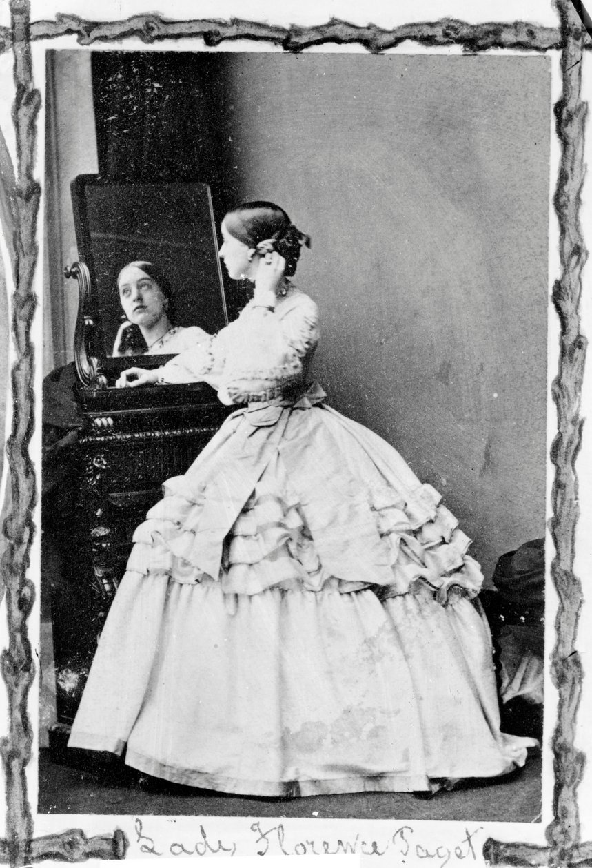 Lady Florence Paget af English Photographer