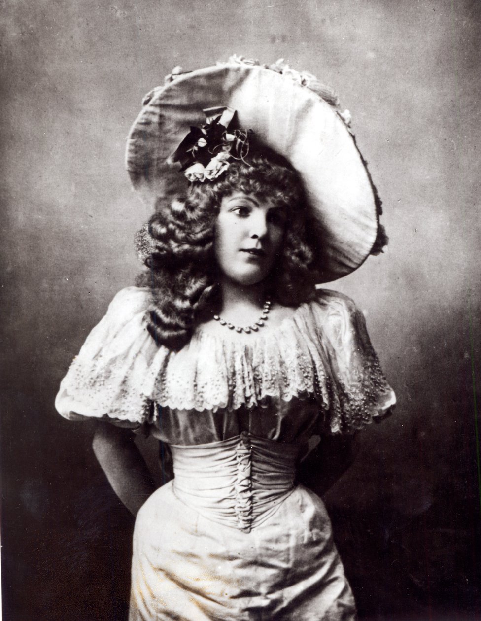 Marie Lloyd (1870-1922) af English Photographer