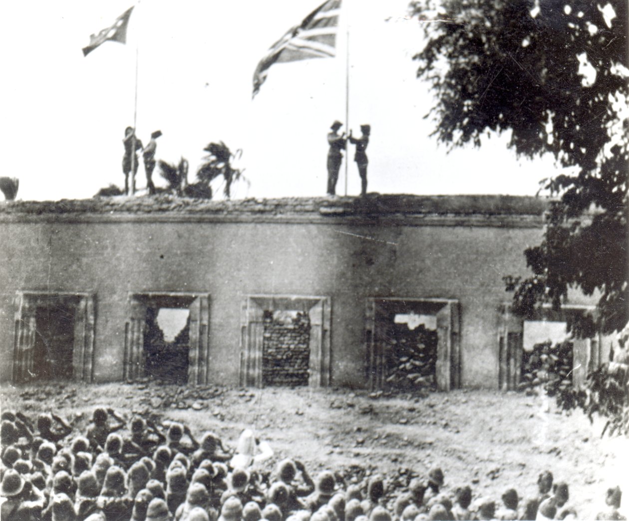 Mindehøjtidelighed for general Charles George Gordon, Khartoum, 4. september 1898 af English Photographer