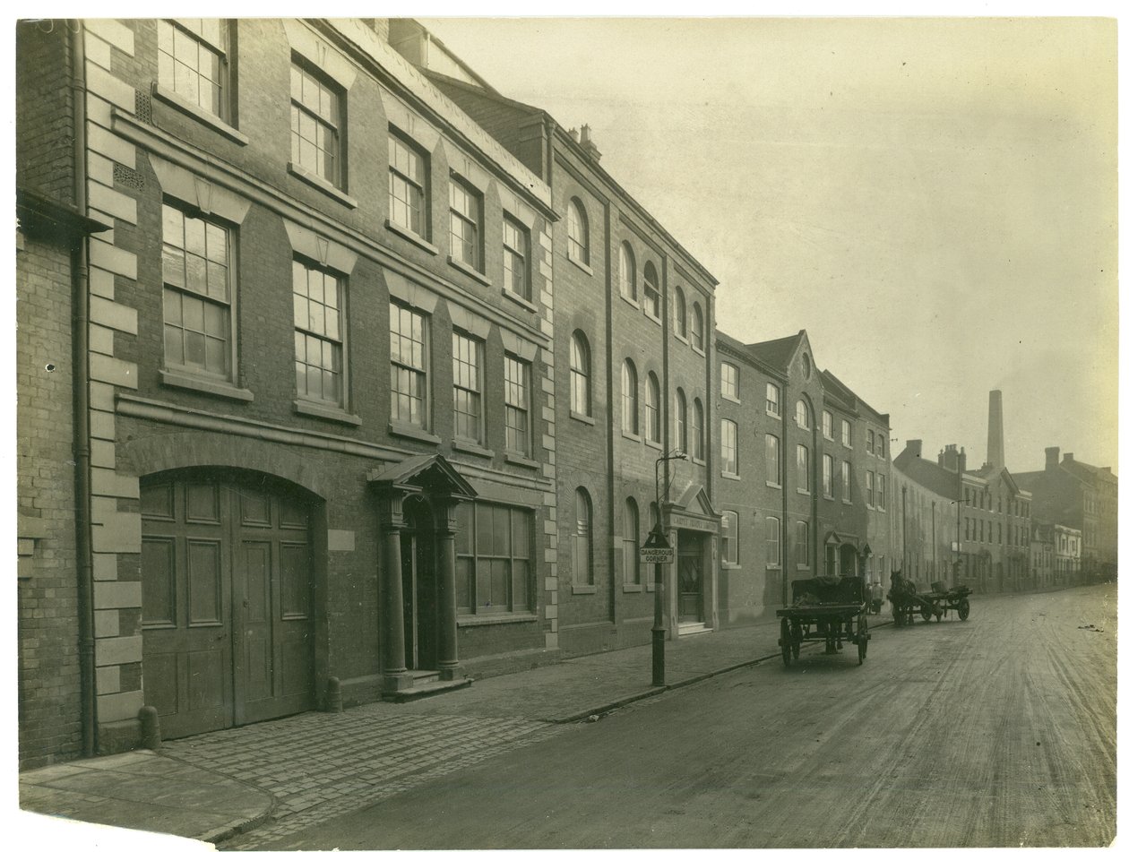 Mill Street, Kidderminster Carpet Trades works, 1923 af English Photographer