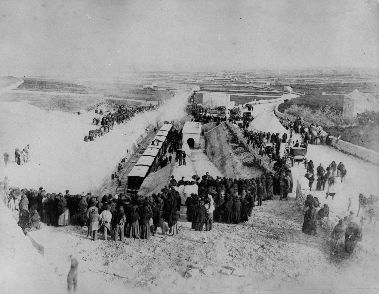 Åbningsceremoni for jernbaneterminalen, Citta Vecchia, Malta, 1883 af English Photographer