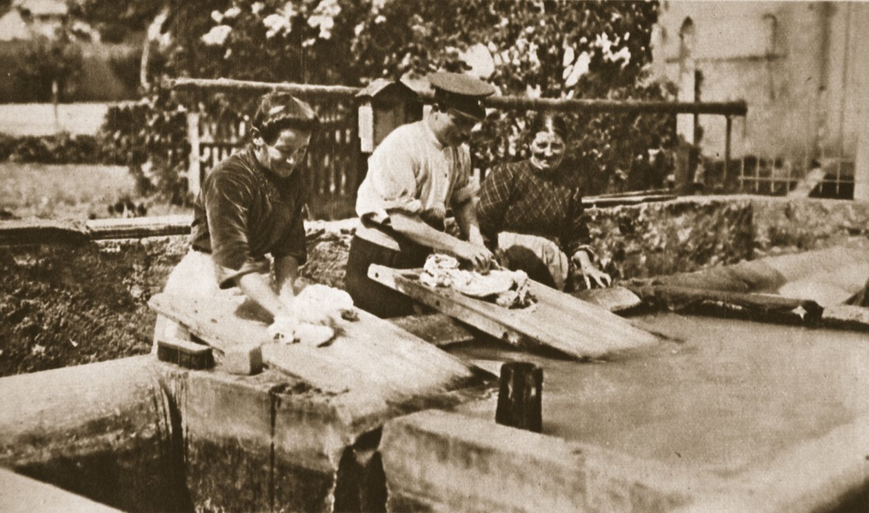 Vores udvekslede fanger fra Tyskland blev overført til Schweiz: på Chateau dOex, fra The Illustrated War News, 21. juni 1916 (sepiafoto) af English Photographer
