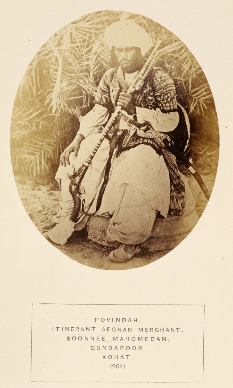 Povindah, omrejsende afghansk købmand, Soonnee Mahomedan i Gundapoor, Kohat, fra The People of India, af J. Forbes Watson, udgivet 1868 (albummet tryk) af English Photographer