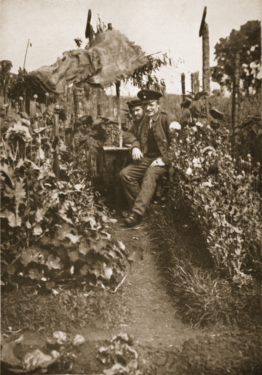 Prisoners in their Garden, Eastcote, illustration fra German Prisoners in Great Britain (fotogravure) af English Photographer
