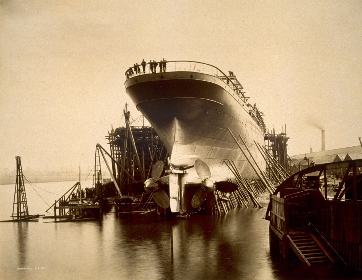 RMS Campania, 1892 af English Photographer