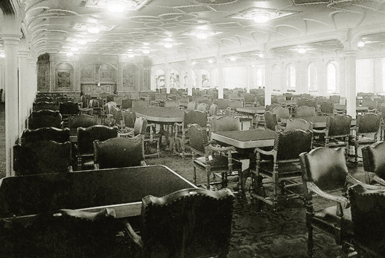 RMS Titanic: 1st Class Dining Saloon på D-Deck, 1912 af English Photographer