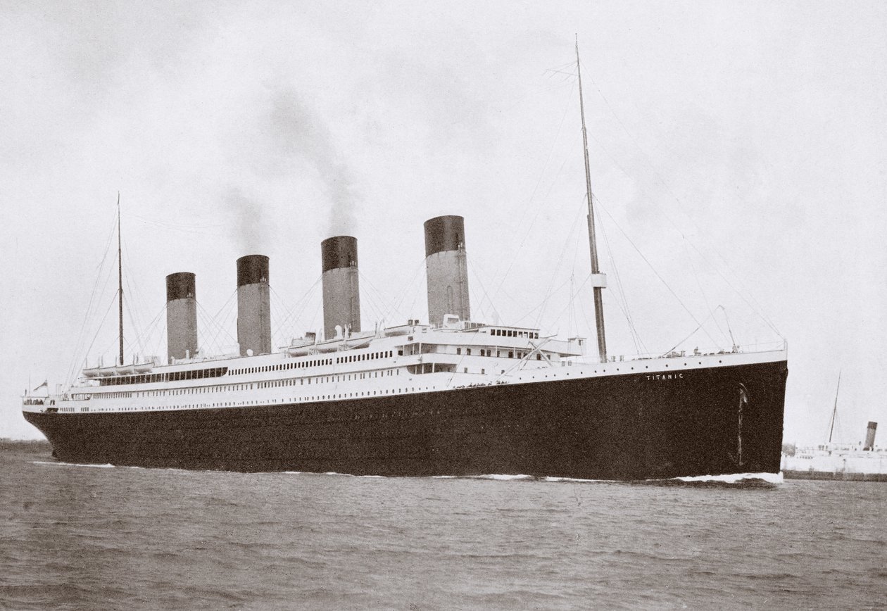 RMS Titanic fra White Star Line af English Photographer