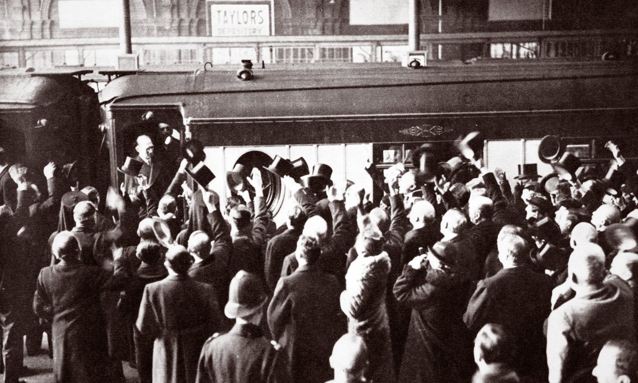 Genoprettelse af det græske monarki, november 1935 af English Photographer