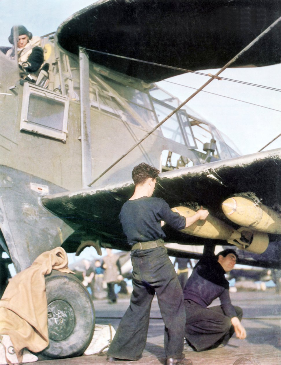 Royal Navy Aircraft, 1942 af English Photographer