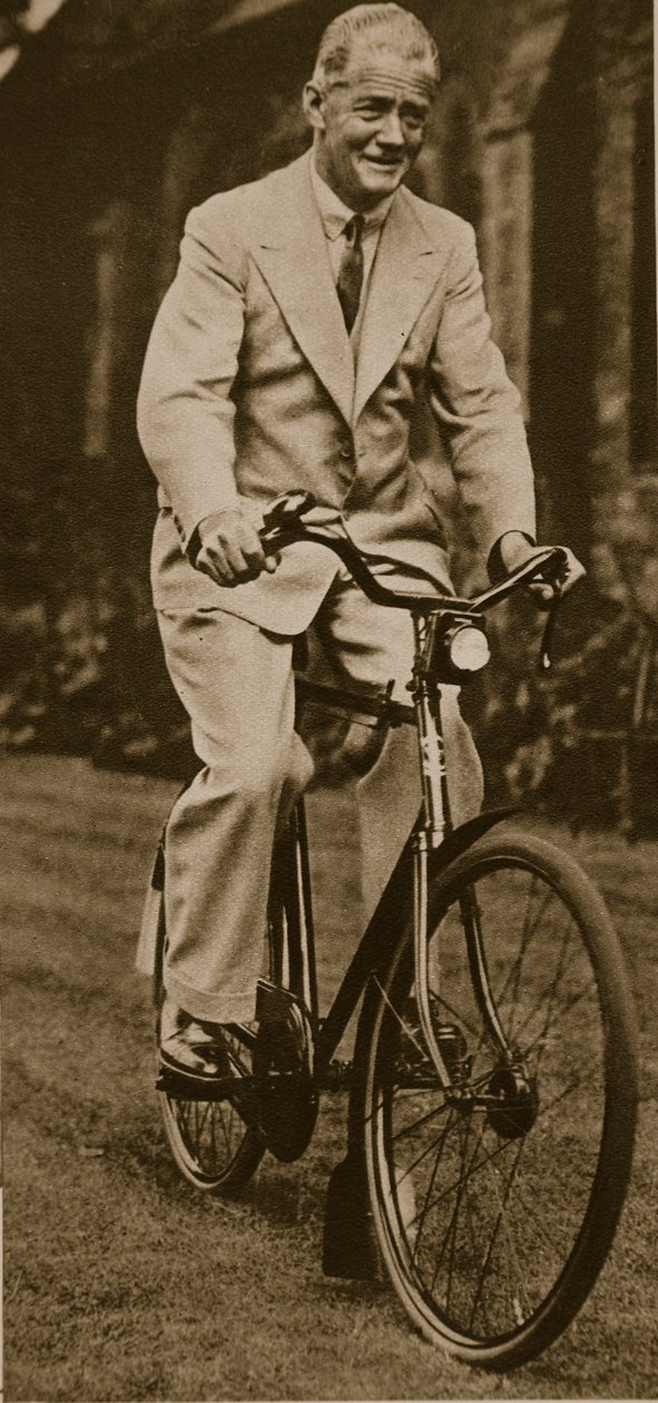 Sir William Morris, Lord Nuffield, 1934 af English Photographer