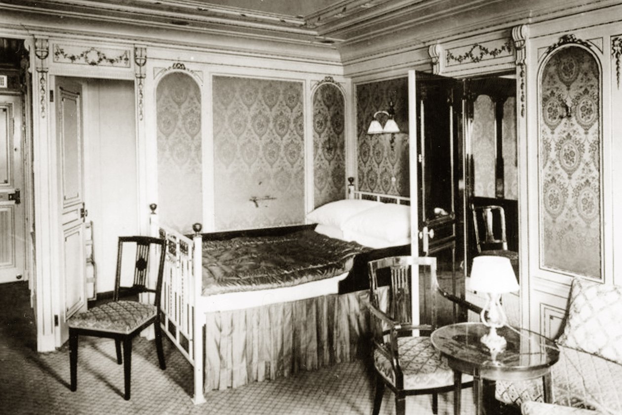 Stateroom B-58 ombord på Titanic, dekoreret i Louis XVI-stil, 1912 af English Photographer