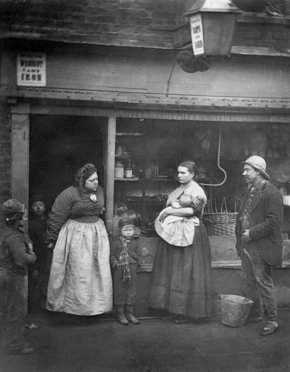 Gadescene i victorianske London af English Photographer