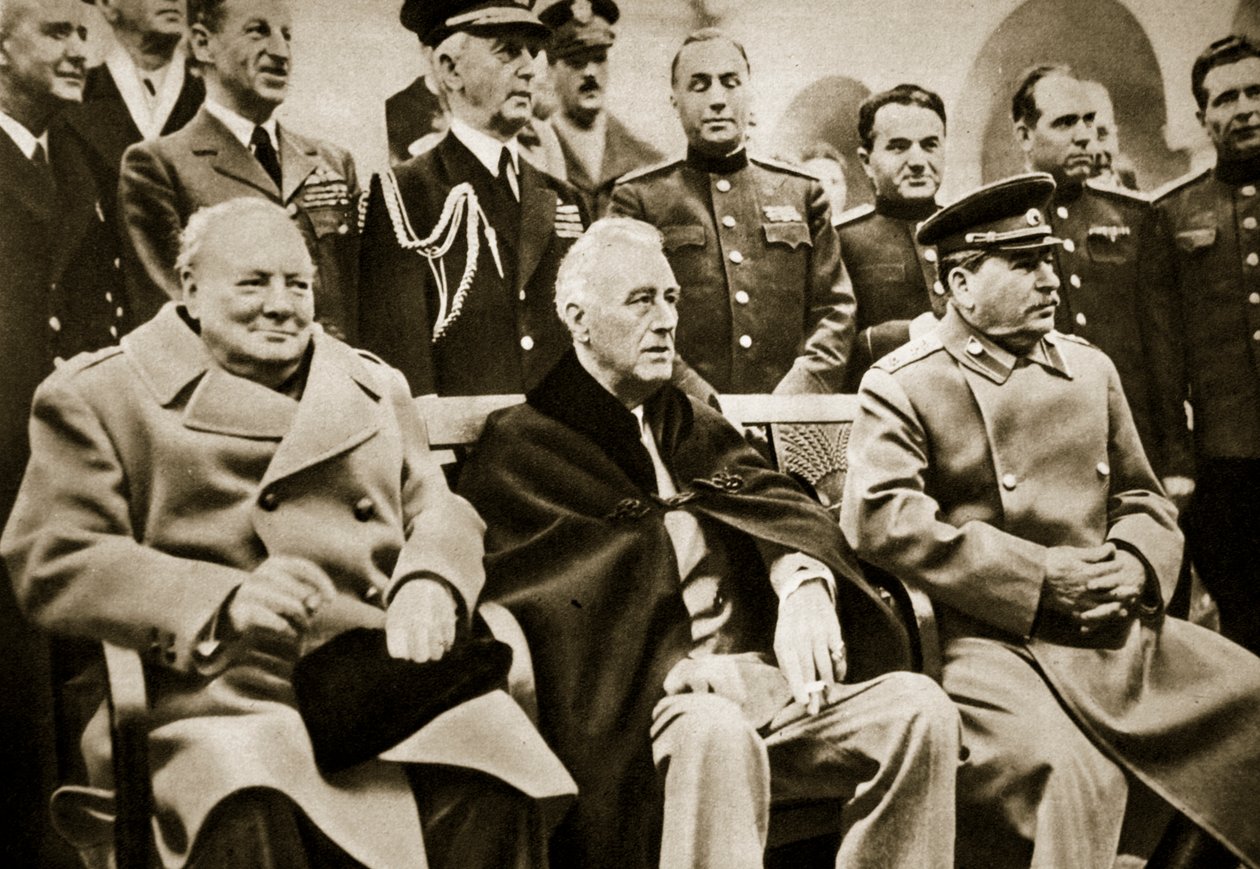 De tre store ved Yalta-konferencen. Premierminister Churchill, præsident Roosevelt og Generalissimus Stalin, februar 1945 af English Photographer