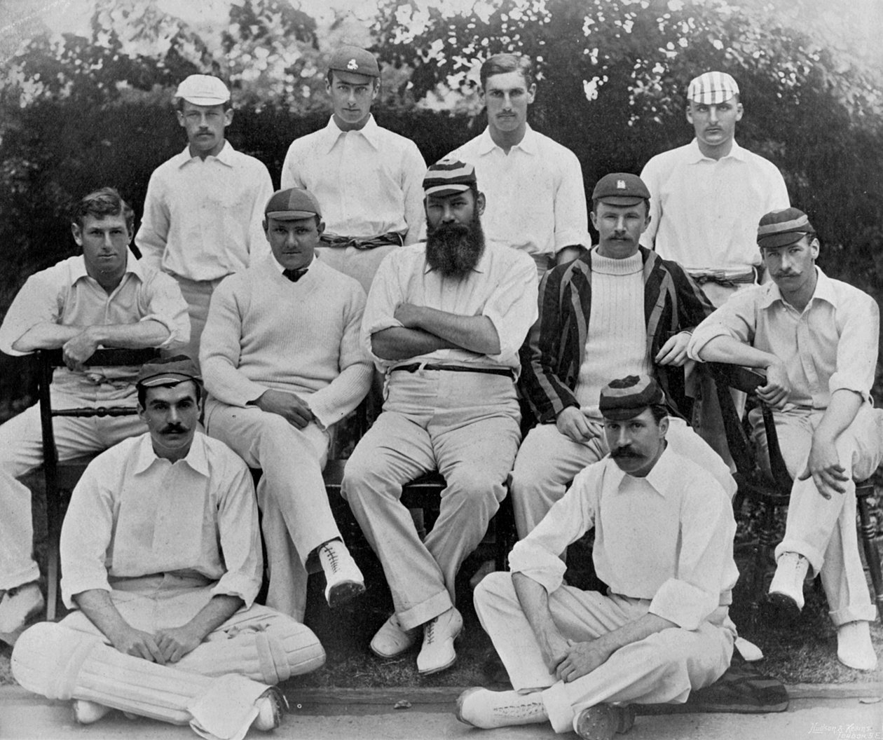 Gentlemen-holdet fra Gentlemen v Players-kampen ved Lords i 1894, fra Famous Cricketers and Cricket Grounds, udgivet af Hudson og Kearns, 1895 af English Photographer