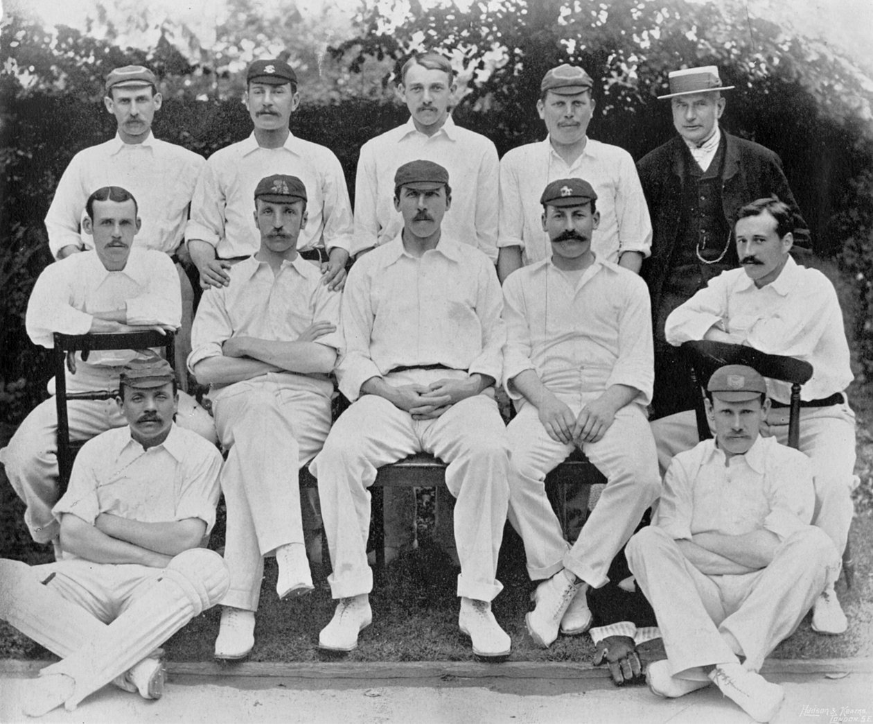 Players-holdet fra Gentlemen v Players-kampen ved Lords i 1894, fra Famous Cricketers and Cricket Grounds, udgivet af Hudson og Kearns, 1895 af English Photographer