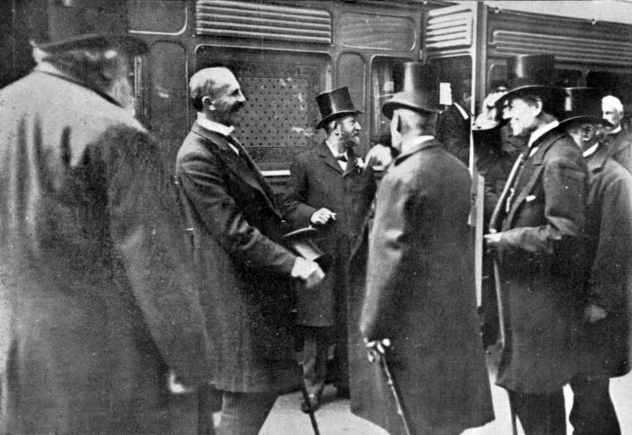 The Reception of Lord Milner, illustration fra The King, 1. juni 1901 af English Photographer