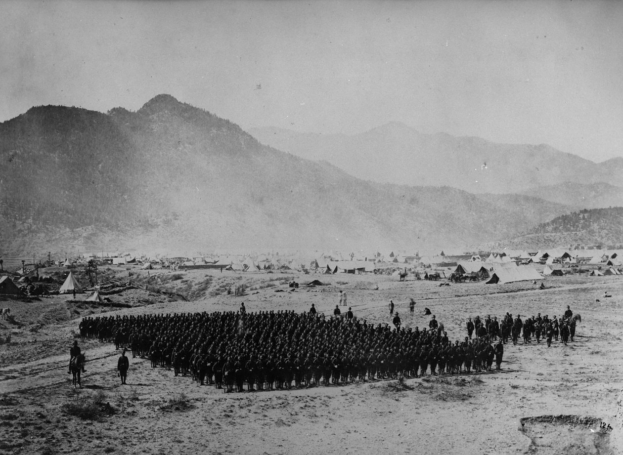 Tropper i formation under den anden anglo-afghanske krig, 1878-80 af English Photographer