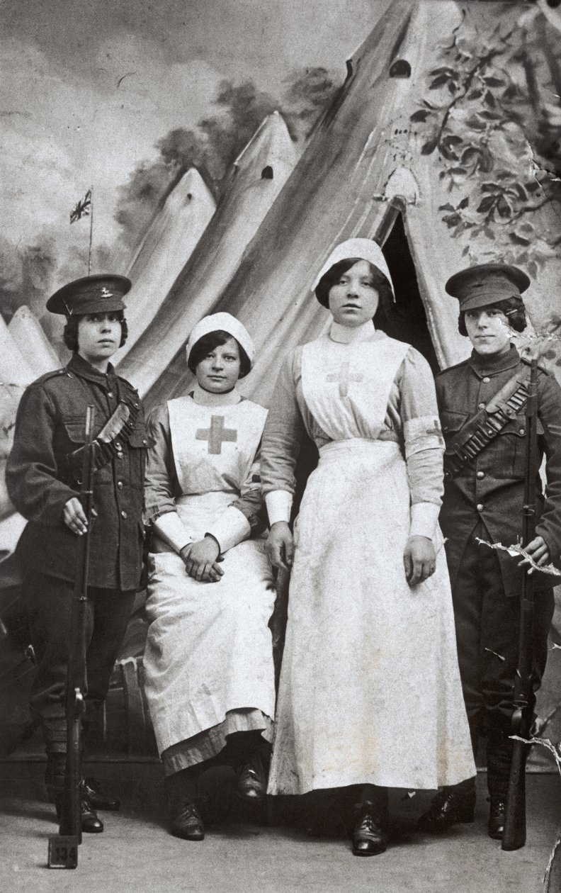Kvinder i krig, 1914-18 af English Photographer
