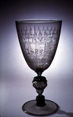 Diamantspidsgraveret bæger af Giacomo Verzelini, London, 1583 (glas) af English School