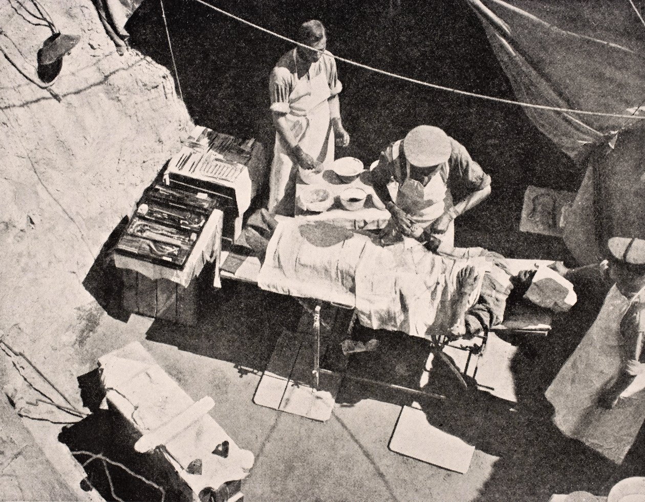 Feltoperation på Gallipoli-halvøen, Tyrkiet, 1915, fra "The War Illustrated Album deLuxe", udgivet i London, 1916 af English School