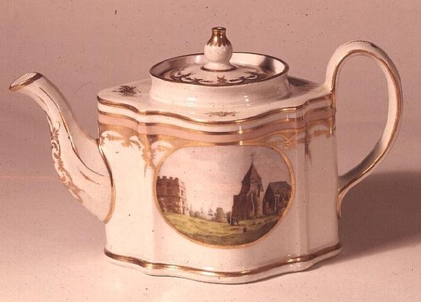 New Hall tekande, malet med udsigt over Dover Castle, ca. 1800 (porcelæn) af English School