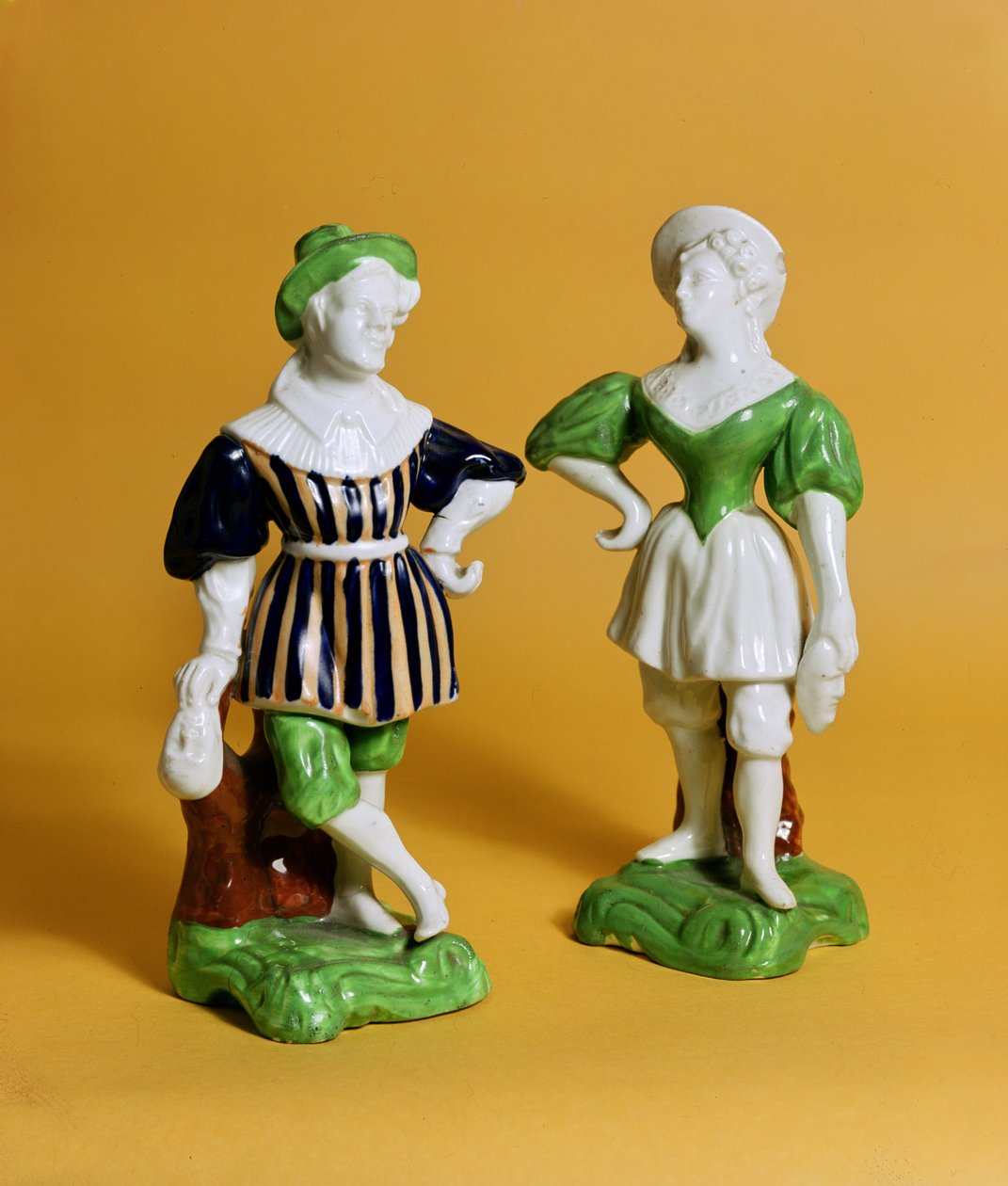 Rockingham-figurer fra Commedia dellArte i kostumer fra det 16. århundrede, ca. 1830 (porcelæn) af English School