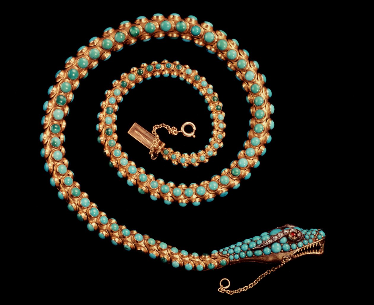Slange halskæde, 1844 (guld med pave-set diamanter, granater og turkis) af English School
