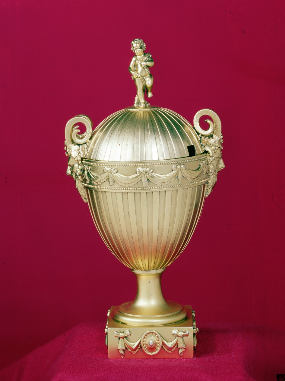 Sukkerskål eller vase af John Arnell, 1772 (forgyldt) af English School
