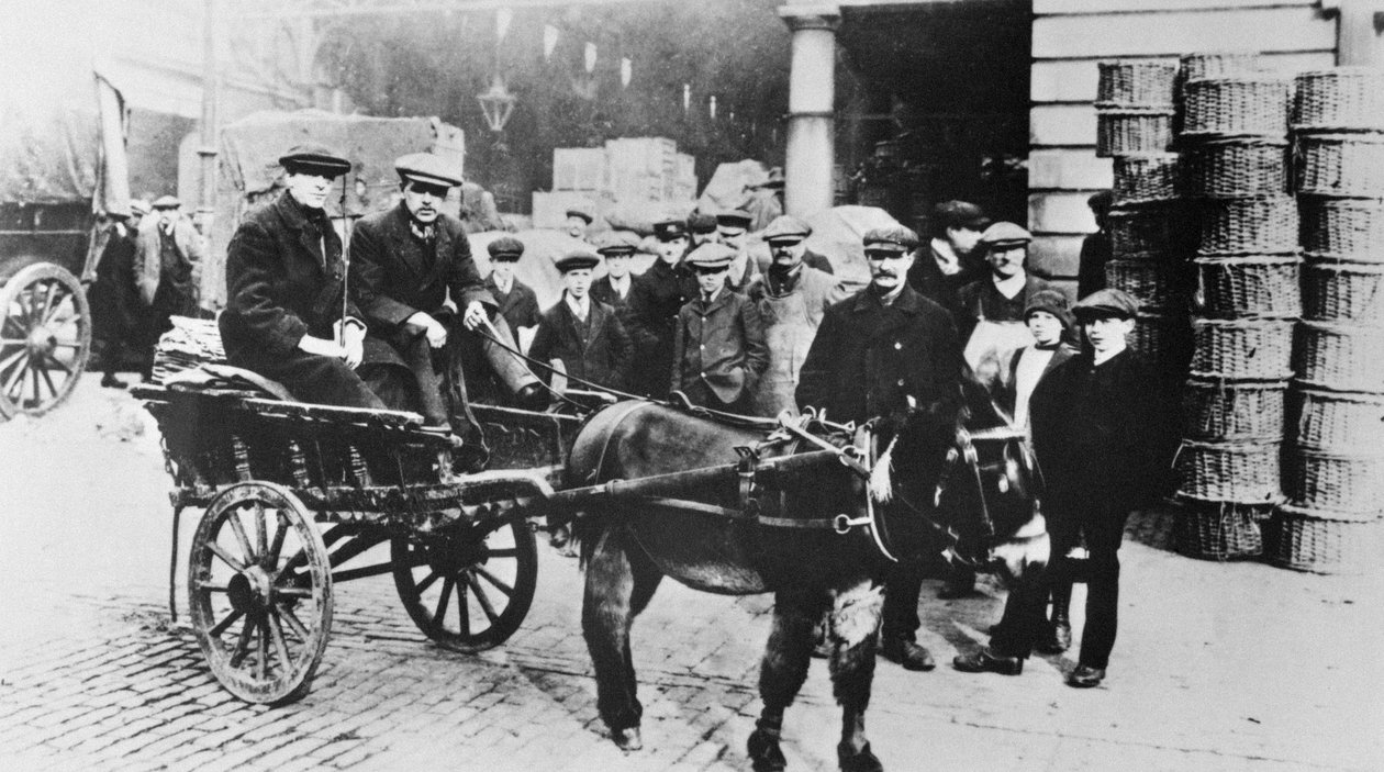 Udsigt over Covent Garden Market, 1900 af English School
