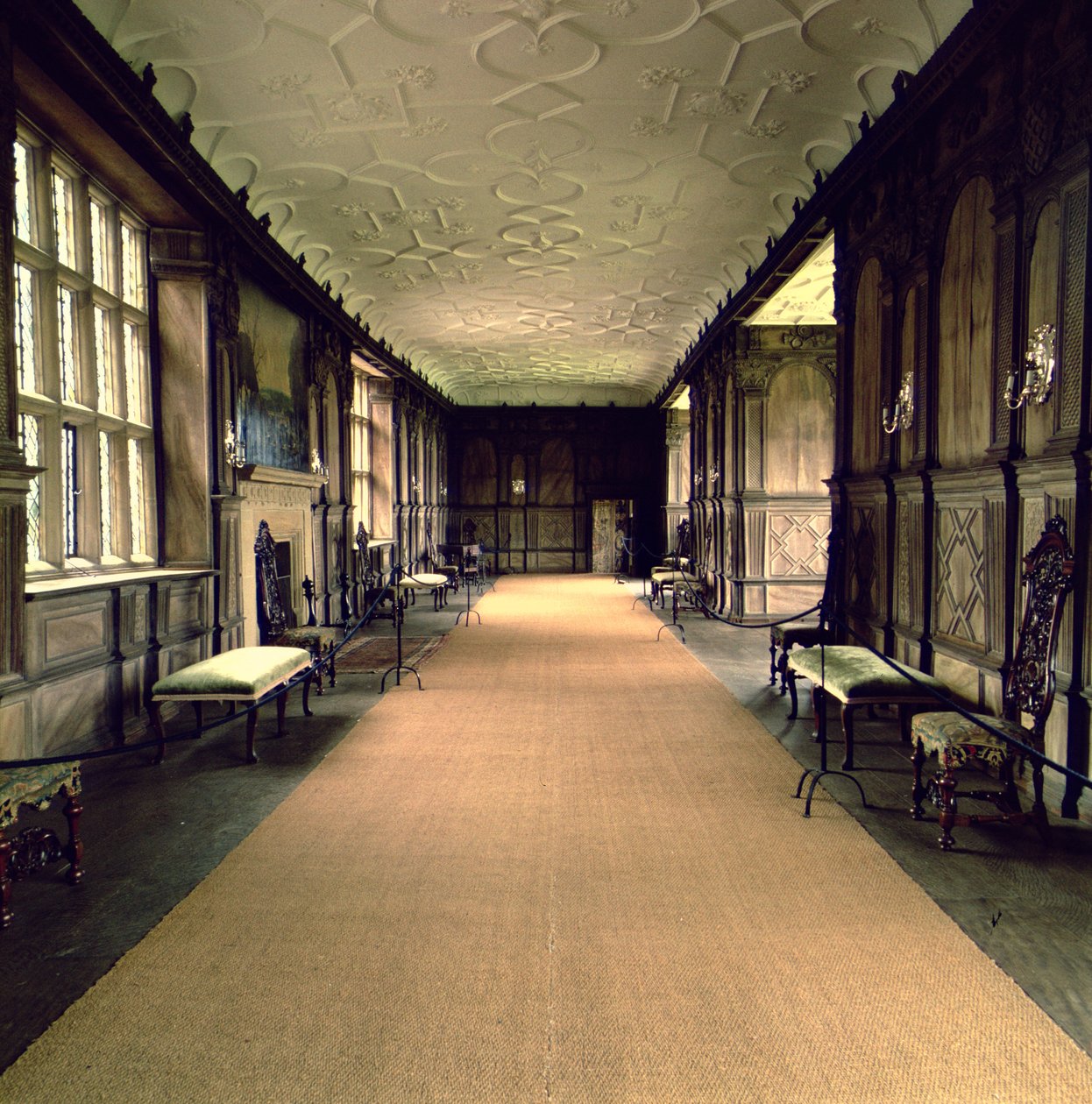 Udsigt over Long Gallery, slutningen af det 16.-begyndelsen af det 17. århundrede af English School