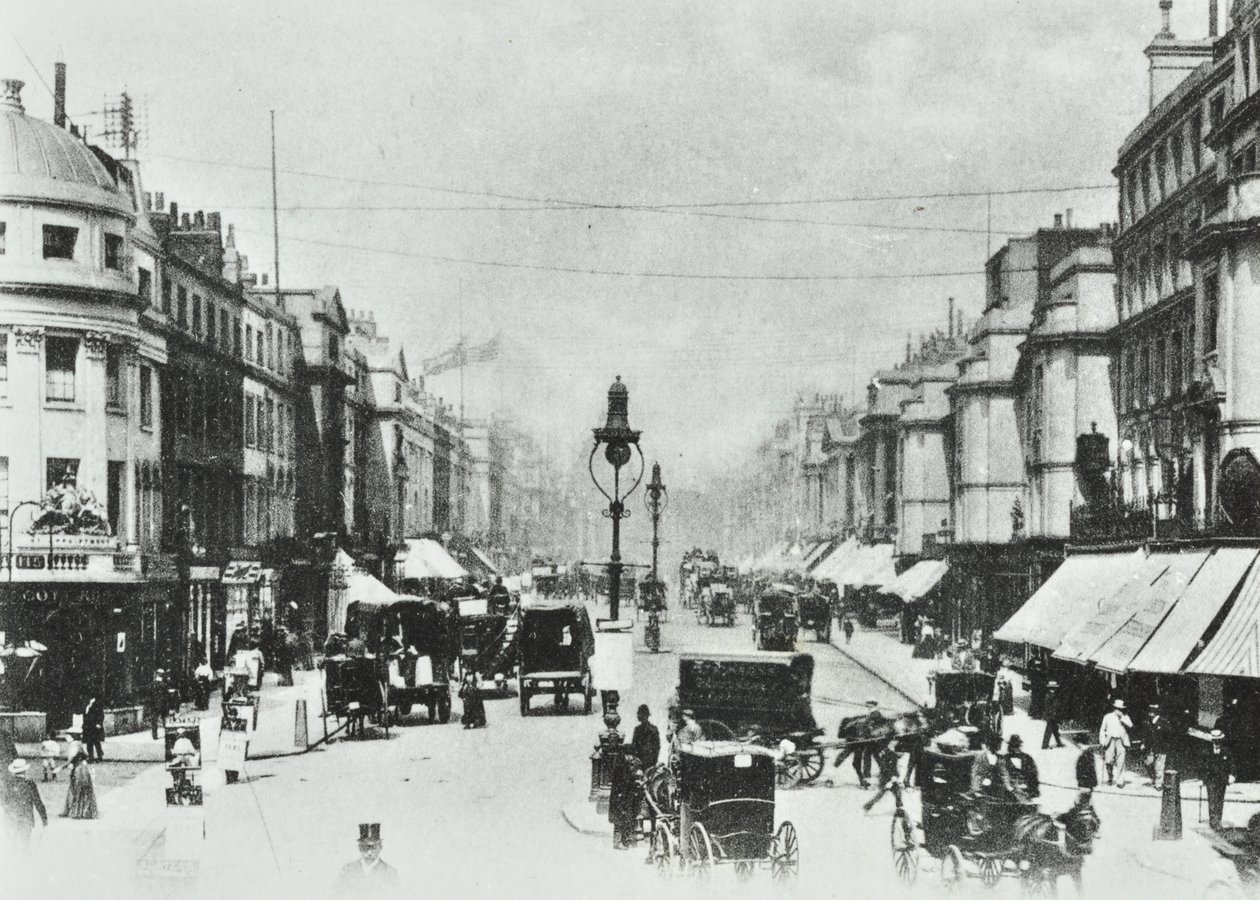 252-260 Regent Street, Westminster LB: ser mod nord til Oxford Circus, 1890 af English Photographer