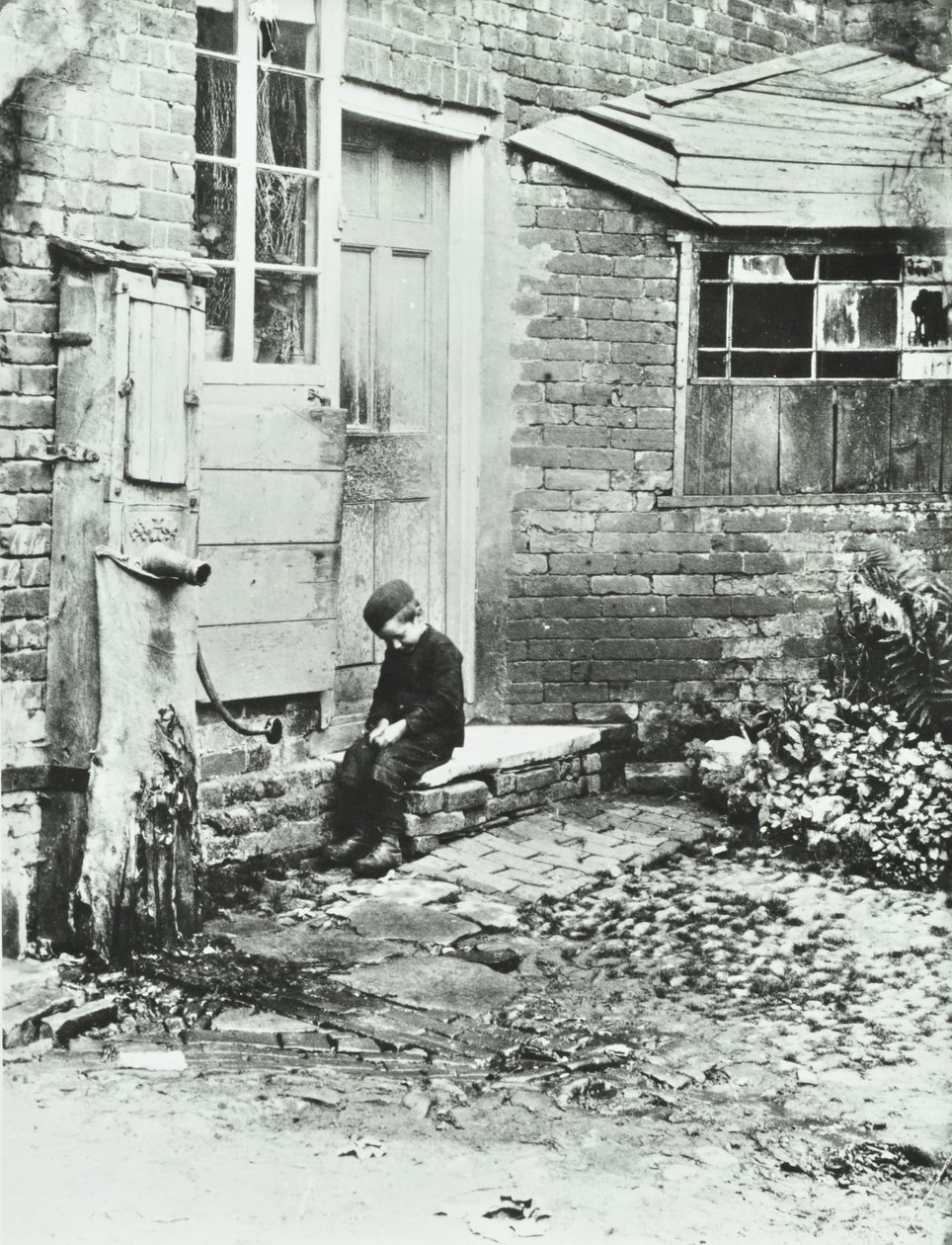 En dreng i Frogmore, London, 1888 af English Photographer