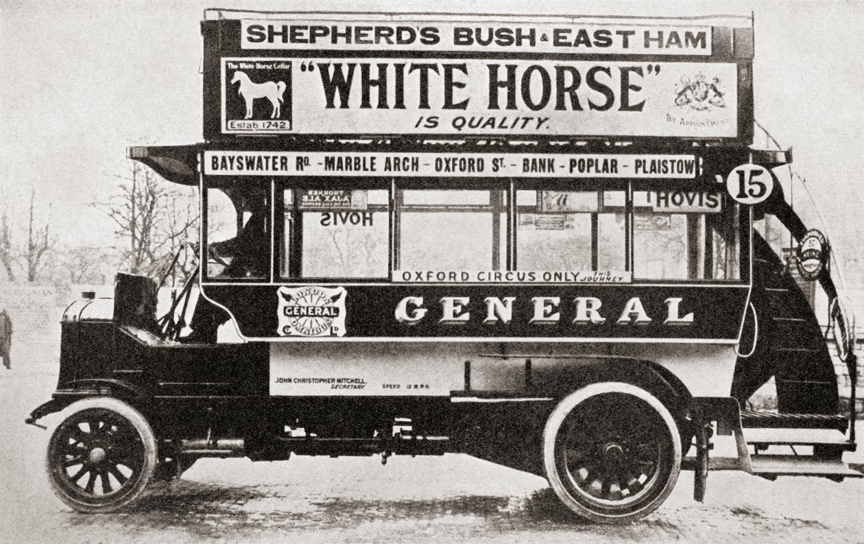 En omnibus, ca. 1910, fra The Story of Twenty Five Years, udgivet 1935 af English Photographer