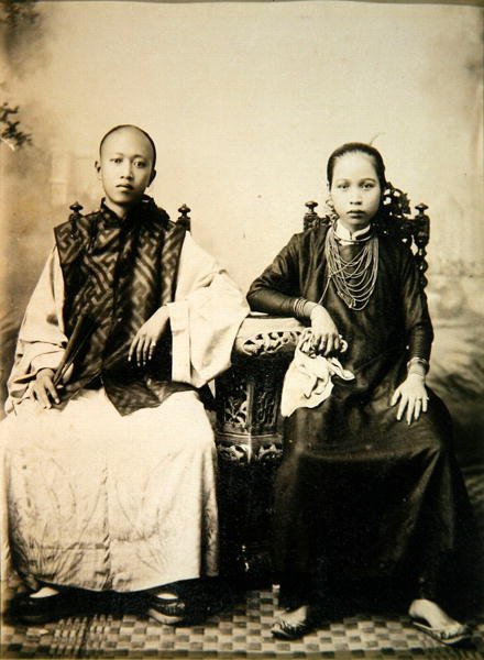 Annamitisk dreng og pige i det centrale Vietnam, ca. 1875 (albumin print) af English Photographer