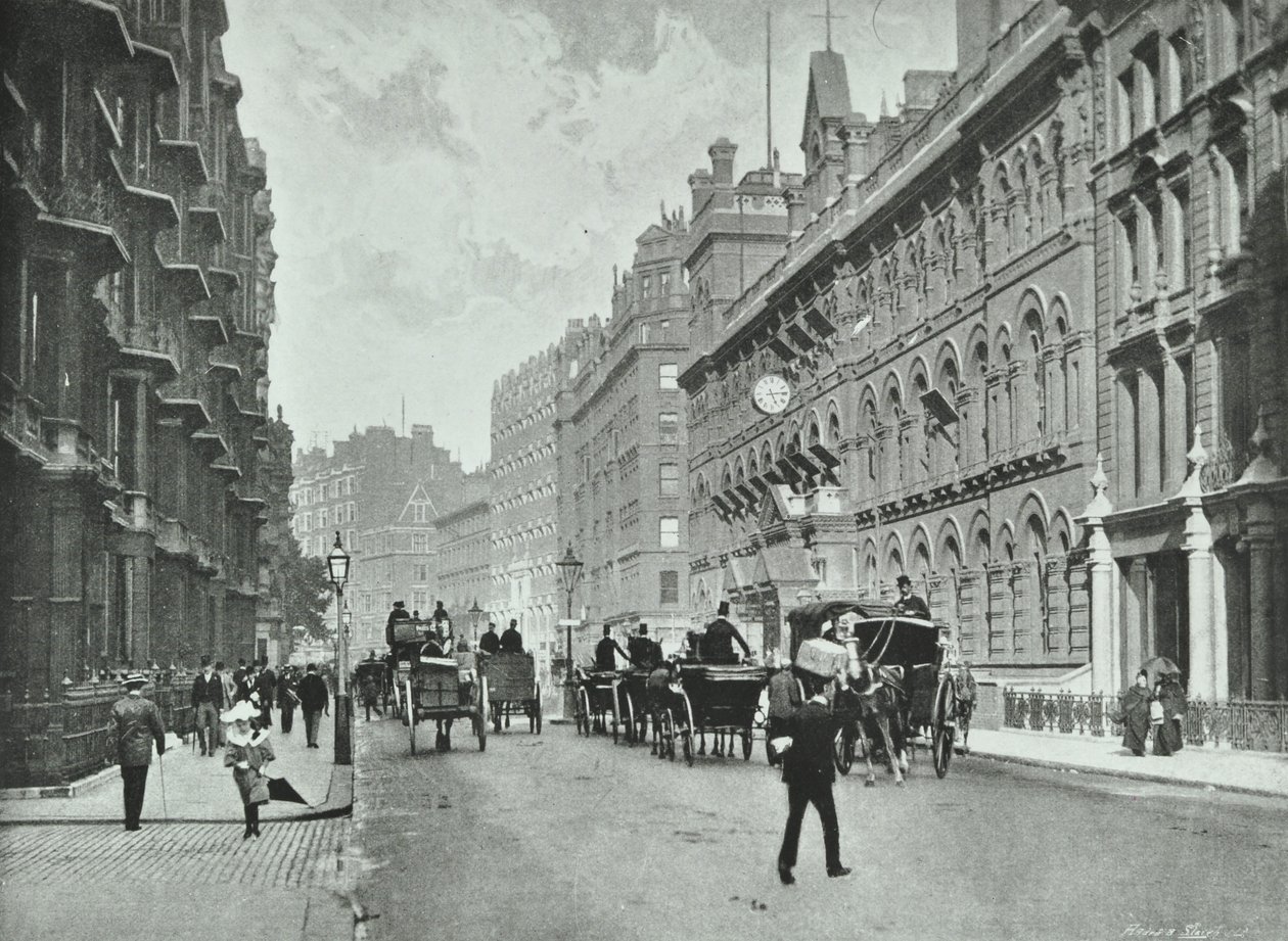 Army and Navy Stores, Victoria Street, Westminster LB: ser mod øst ved Francis Street, 1895 af English Photographer