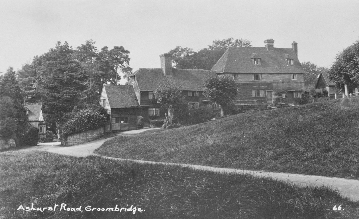 Ashurst Road, Groombridge, East Sussex, ca. 1910 af English Photographer